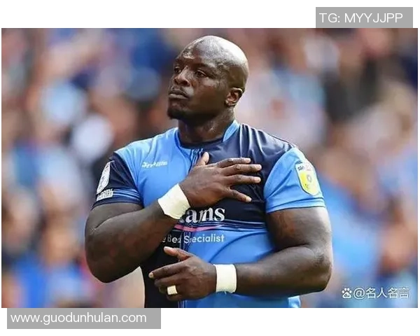 全球足球历史上最高最壮的球星是谁他的身高与体重能带来哪些优势